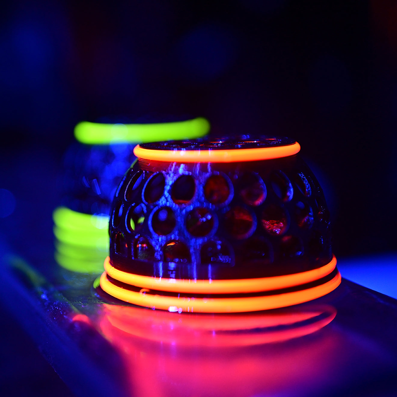 The Chum Ball (Magnetic Fish Feeder)